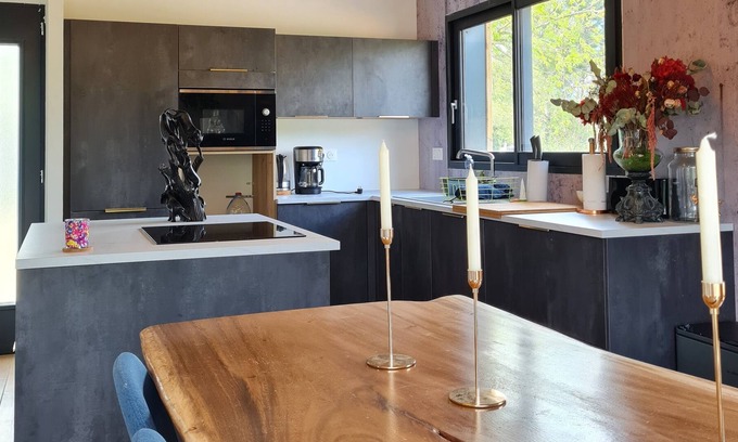 Linxe House | Wooden house with large Nordic whirlpool bath 8 minutes by car from the beach