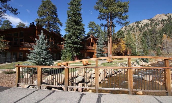 Estes Park Condo | Woodlands on Fall River