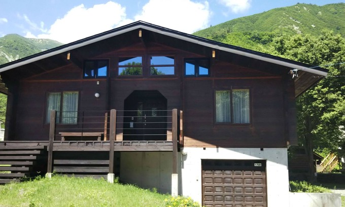 Hokujo Cottage | Woodpecker Chalet