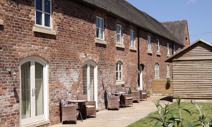 Astbury Cottage | Woodspurge - Superb Country Barn Conversion With Access to an Indoor Heated Pool