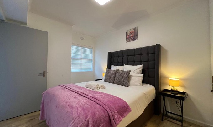 Richwood Apartment | Woodys N Brooks Luxurious Apartment 7