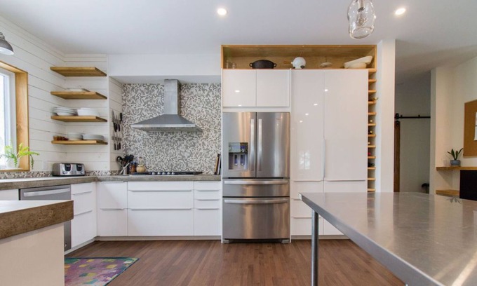 Prince Edward House | WooHoo Farm House in Prince Edward County