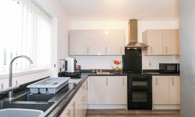 Wigan House | WORDSWORTH, pet friendly, with a garden in Billinge