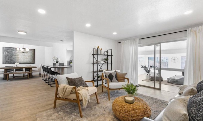 West University House | WOW! Modern! New Everything!