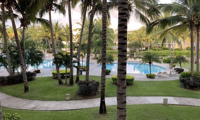 Playa Diamante Apartment | Woww Departamento Acapulco Diamante and Mayan Lakes; Private