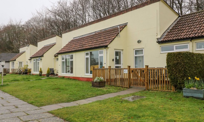St. Ann's Chapel House | WREN'S NEST MANORCOMBE, pet friendly, with pool in Gunnislake