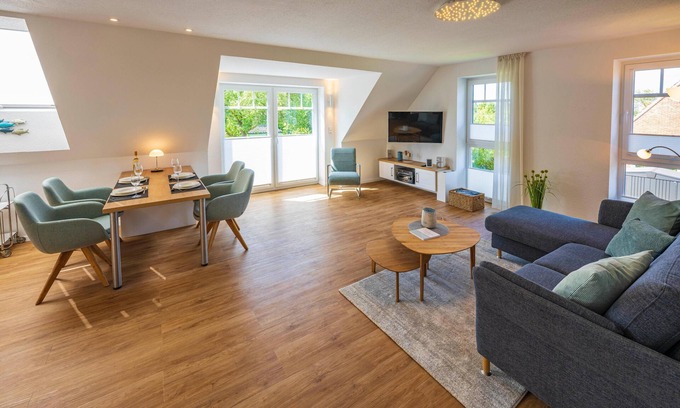 Neu Hauen Apartment | Wunderschöne Obergeschosswohnung in Greetsiel