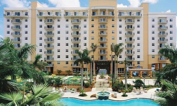 Survey Creek Condo | Wyndham Palm-Aire Resort 1 Bedroom Condo with Family-Friendly Amenities