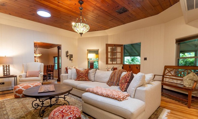 Weaverville Cabin | Wyndmere Lodge in Weaverville