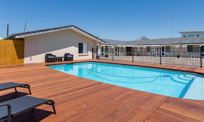 Wynnum Hotel | Wynnum Anchor Motel