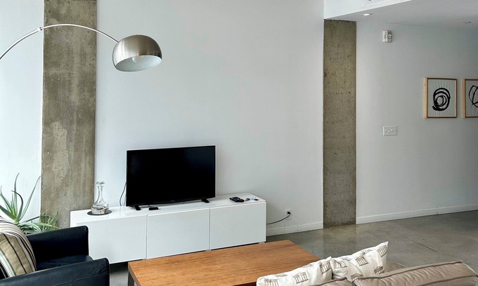 Ville-Marie Apartment | X COZY 2 BEDROOM APARTMENT DOWNTOWN MTL