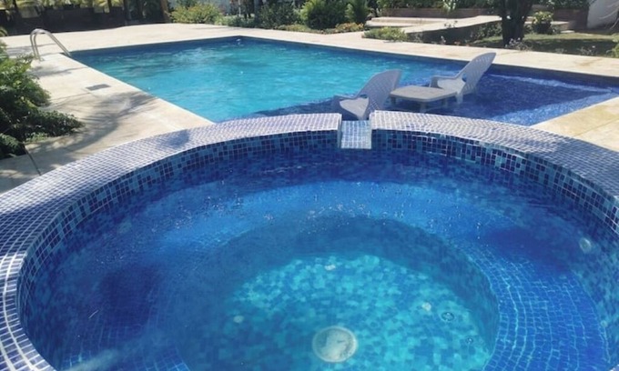 Playa Coronado Villa | X-LARGE jacuzzi pool and bohio