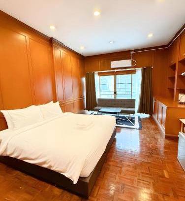 Nana Apartment | XX Stay On Sukhumvit Soi 11 BTS Nana - สเตย์ออน สุขุมวิท 11 รถไฟฟ้านานา