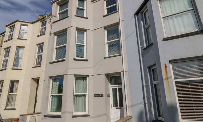 Criccieth Apartment | Y Castell Apartment 1