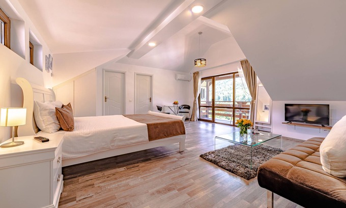 Poiana Tapului Hotel | YAEL LUXURY APARTMENTS 2