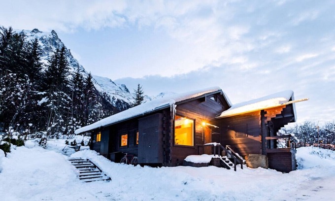 Chamonix-Mont-Blanc Ski Chalet | Yagire - Charming Mazot 4pax | HomeCine | Nature | Terrace