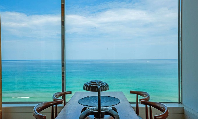 Sokcho Hotel | Yangyang Eight