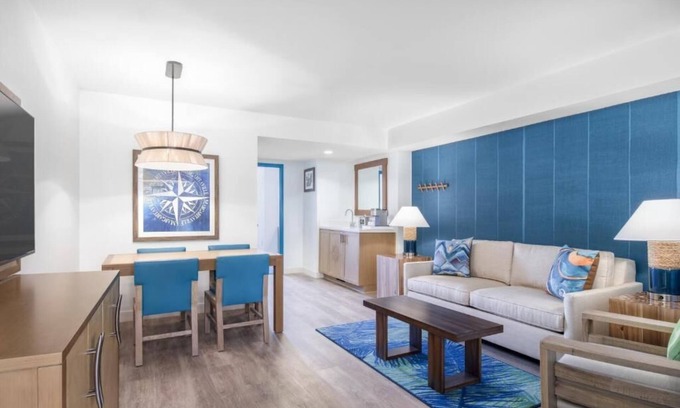 South Lake Tahoe Hotel | Year-round Heated Pool Delights in Serene Tahoe Surroundings! Pets Allowed Here