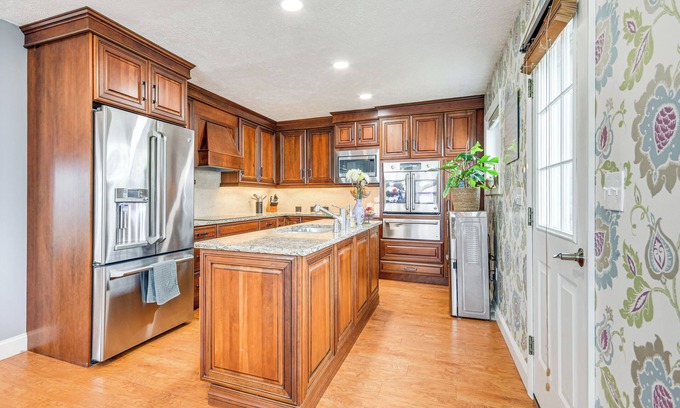 Swanton Cottage | Year-round Lake Champlain Retreat w/Water Views!