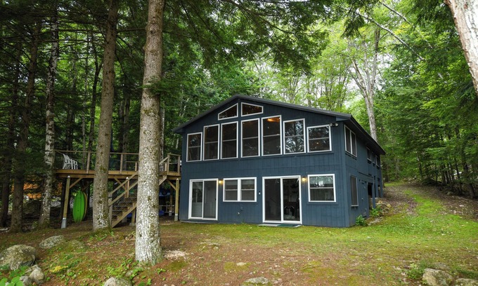 Bridgton House | Year-Round Moose Pond Retreat with Private Waterfront & Fun Activities