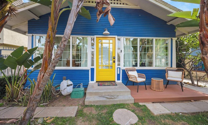 North Park House | Yellow Door Gem, 3 Beds, Near North Park Hotspots