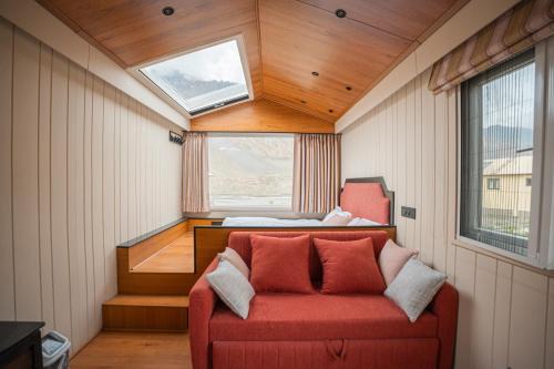 Kaza Hotel | YELLOW HOTELS & COTTAGES