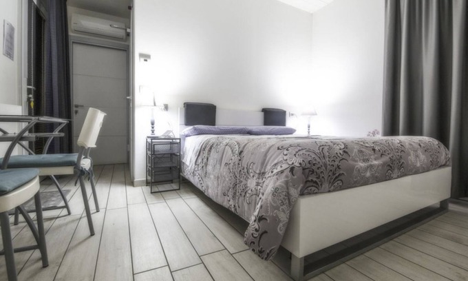 Porotto House | YELLOW ROOM - DOUBLE ROOM