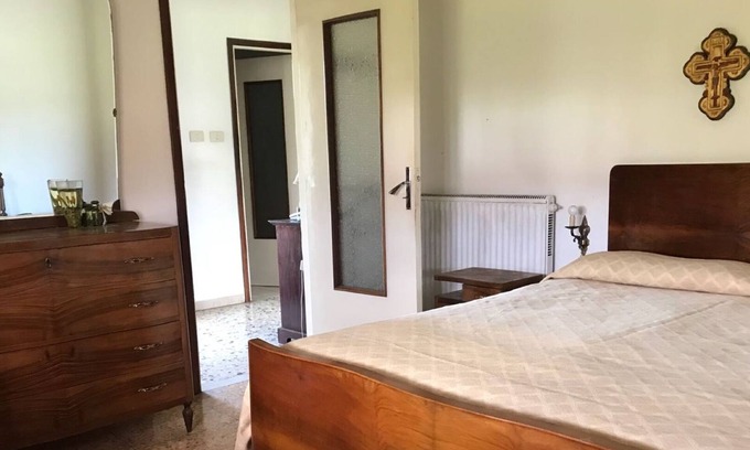 Pallerone House | Yellow Villa in Lunigiana-Tuscany