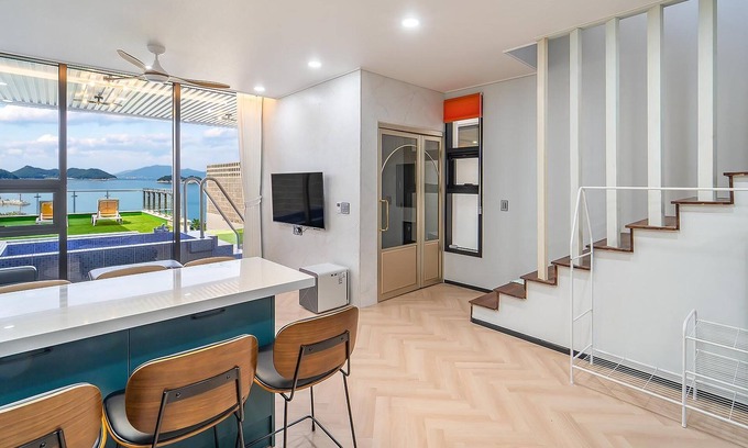 Dolsan-eup House | Yeosu Liposo Poolvilla