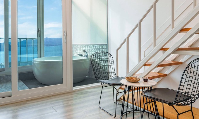 Yeosu House | Yeosu Nangman Pension