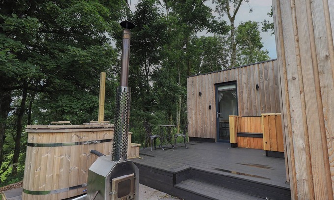 Penrith Cottage | YEW TREE CABIN, pet friendly, luxury holiday cottage in Penruddock