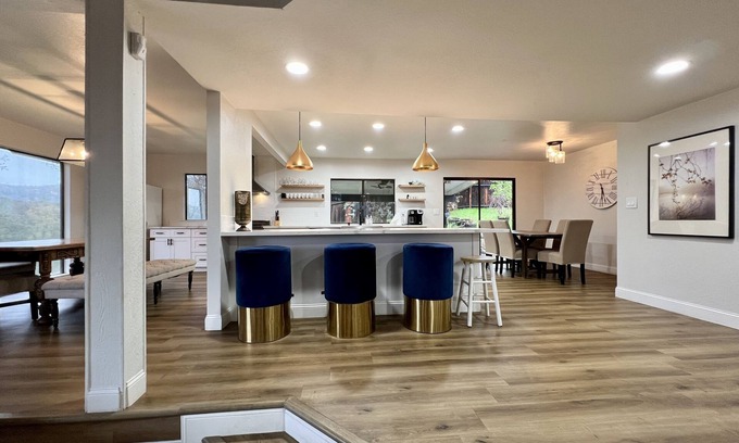 Yosemite Lakes House | Yosemite Lakes House. Mins to Yosemite or Fresno