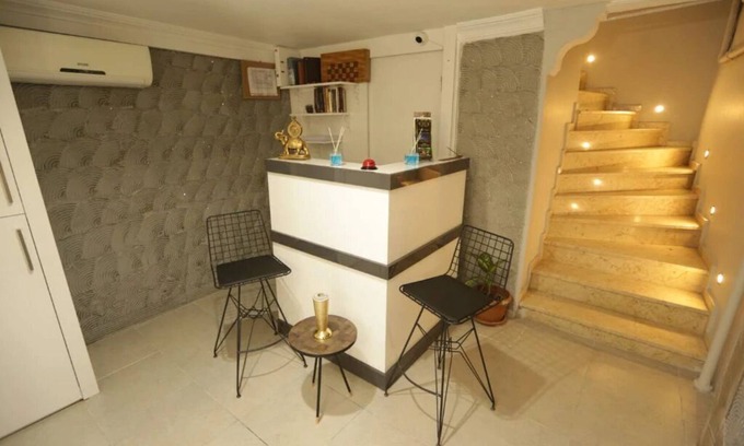 Gumussuyu Mahallesi House | You can feel like your home clean quite and safe