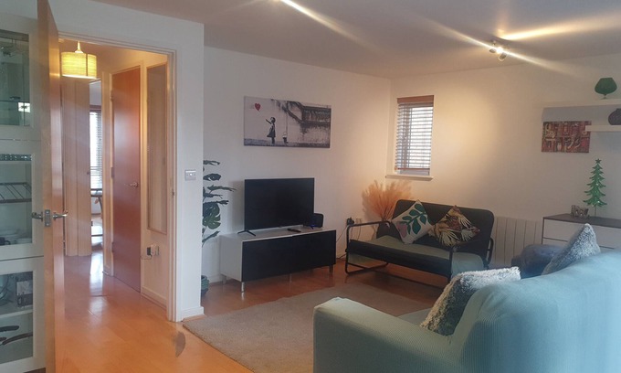 Faraday Apartment | You'll love the close and good transport links to central London