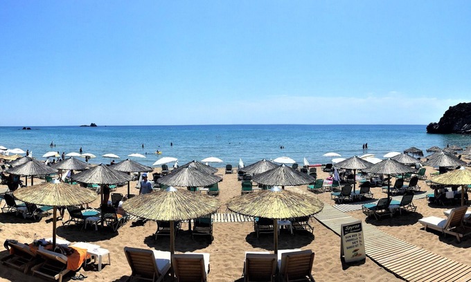 Pelekas Villa | You may rent MaisonRose in Corfu and spend the best vacations of your life !