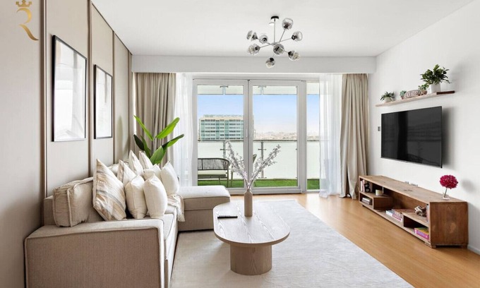 Al Raha Beach Apartment | Your 2BR Oasis in Al Muneera | WiFi & Free Parking