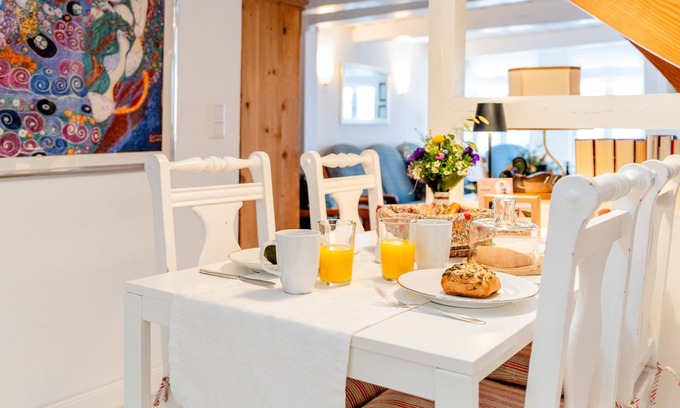 Flensburg Apartment | Your captain's apartment - maritime charm at Flensburg harbor