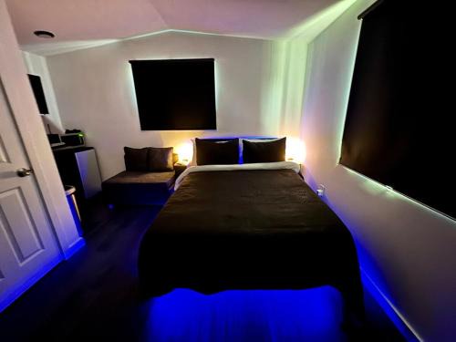 Garfield Apartment | Your Downtown Cozy Studio With Backyard Unit C