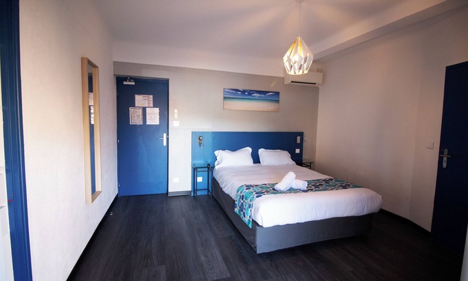 Six-Fours-les-Plages Hotel | Your Dream Getaway in Six Fours Les Plages! Pet-friendly Property!
