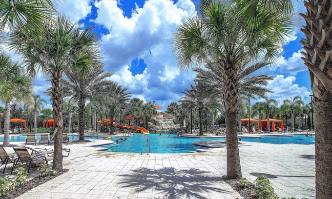 Sunridge Woods House | Your Gateway to Paradise: 2025 Florida Escapes!