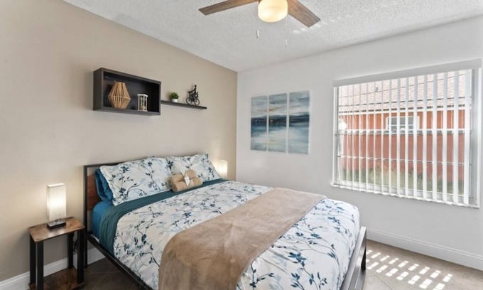 Indian Ridge House | Your Home Away From Home - 15 min to Disney