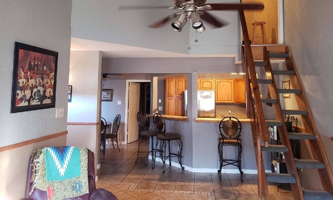 Little Woods Condo | Your home Away From Home!