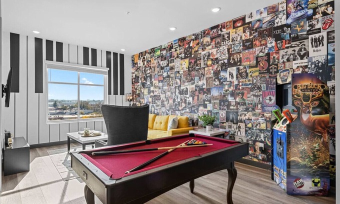 South Nashville Apartment | Your Nashville Escape: Arcade& Pool Table Awaits!