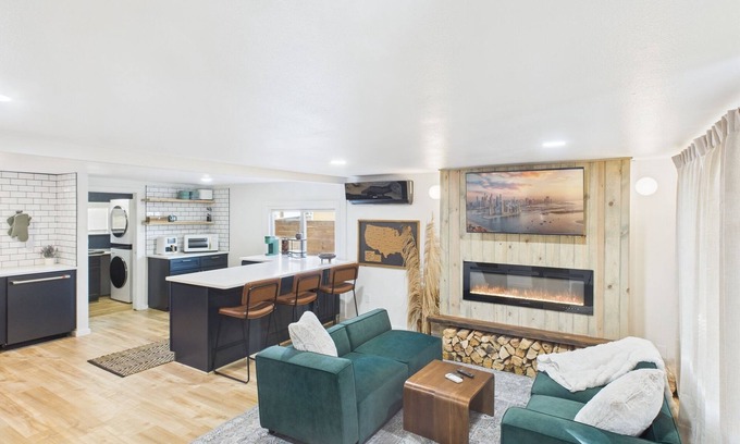 South Richland House | Your Pet Called, They Want You to Book This Yard