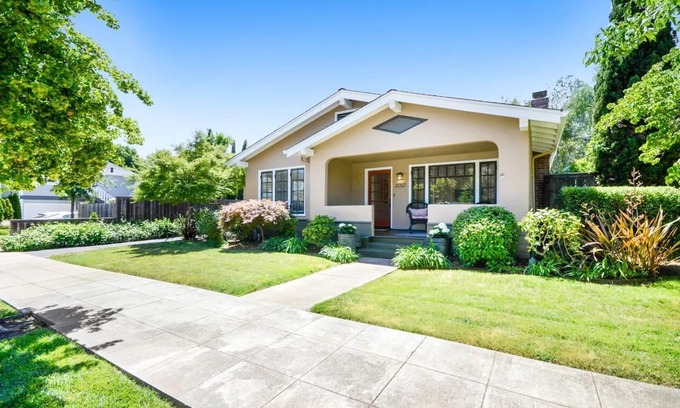 Napa House | Your Second Home near the heart of downtown Napa
