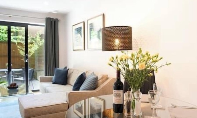 Cambridge Apartment | Your Space Apartments - Eden House, Executive 1 Bedroom