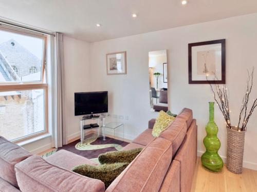 Cambridge Apartment | Your Space Apartments - Cambridge Place