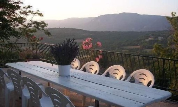 Caseneuve House | Your vacations in Provence Luberon.