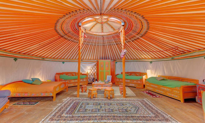 Trie-Chateau RV Rental | Yourte Oulan Bator - Le Village des Templiers