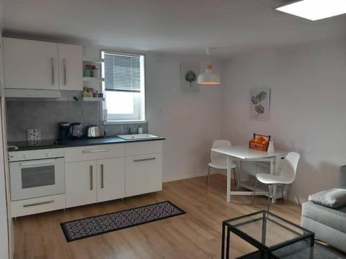 Kaposvar Apartment | Zárda utcai Apartman